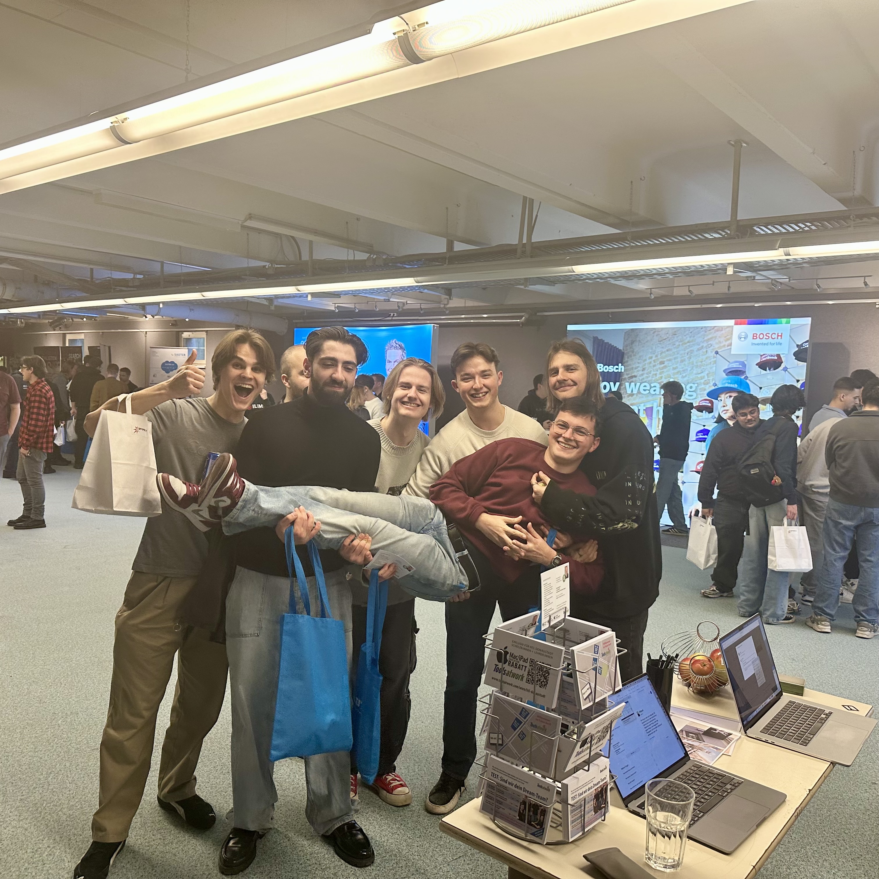 Die Tools at Work Education Spezialisten auf der Firmenmesse der HTL Donaustadt