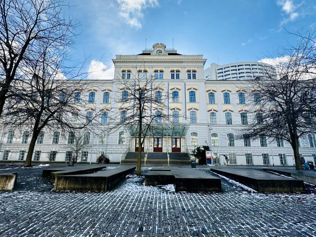 Das Gebäude der HTL Wien West zum Karrieretag, an dem Tools at Work erfolgreich teilnahm